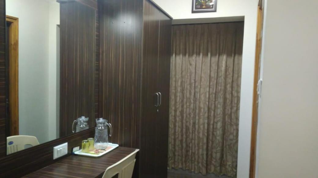 Famous Residency Otel Tiruchirappalli Dış mekan fotoğraf