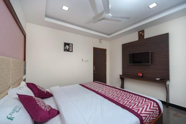 Famous Residency Otel Tiruchirappalli Dış mekan fotoğraf