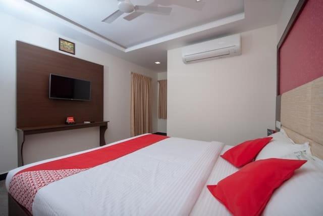 Famous Residency Otel Tiruchirappalli Dış mekan fotoğraf