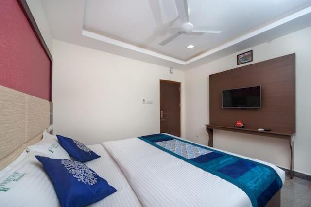 Famous Residency Otel Tiruchirappalli Dış mekan fotoğraf