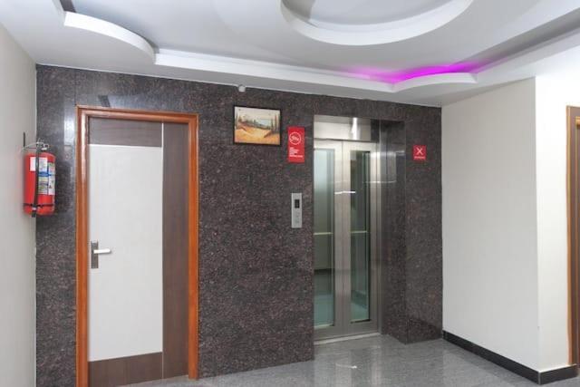 Famous Residency Otel Tiruchirappalli Dış mekan fotoğraf