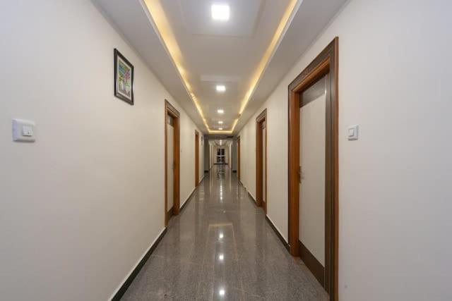 Famous Residency Otel Tiruchirappalli Dış mekan fotoğraf