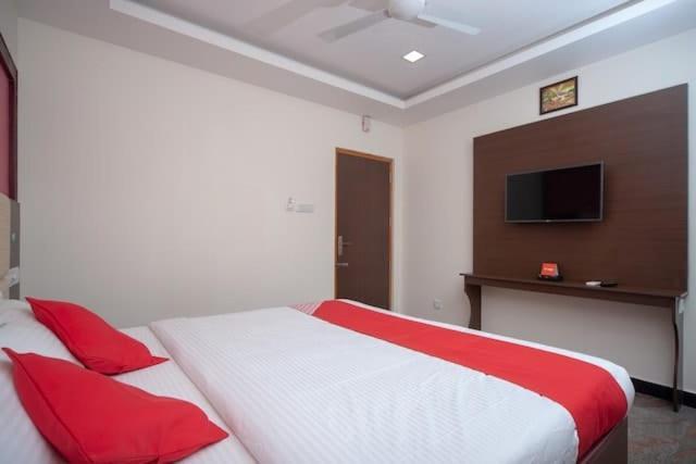 Famous Residency Otel Tiruchirappalli Dış mekan fotoğraf